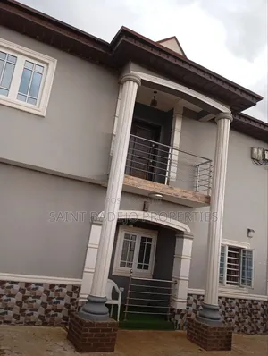 3bdrm Block of Flats in Ipoyewa Estate, for rent