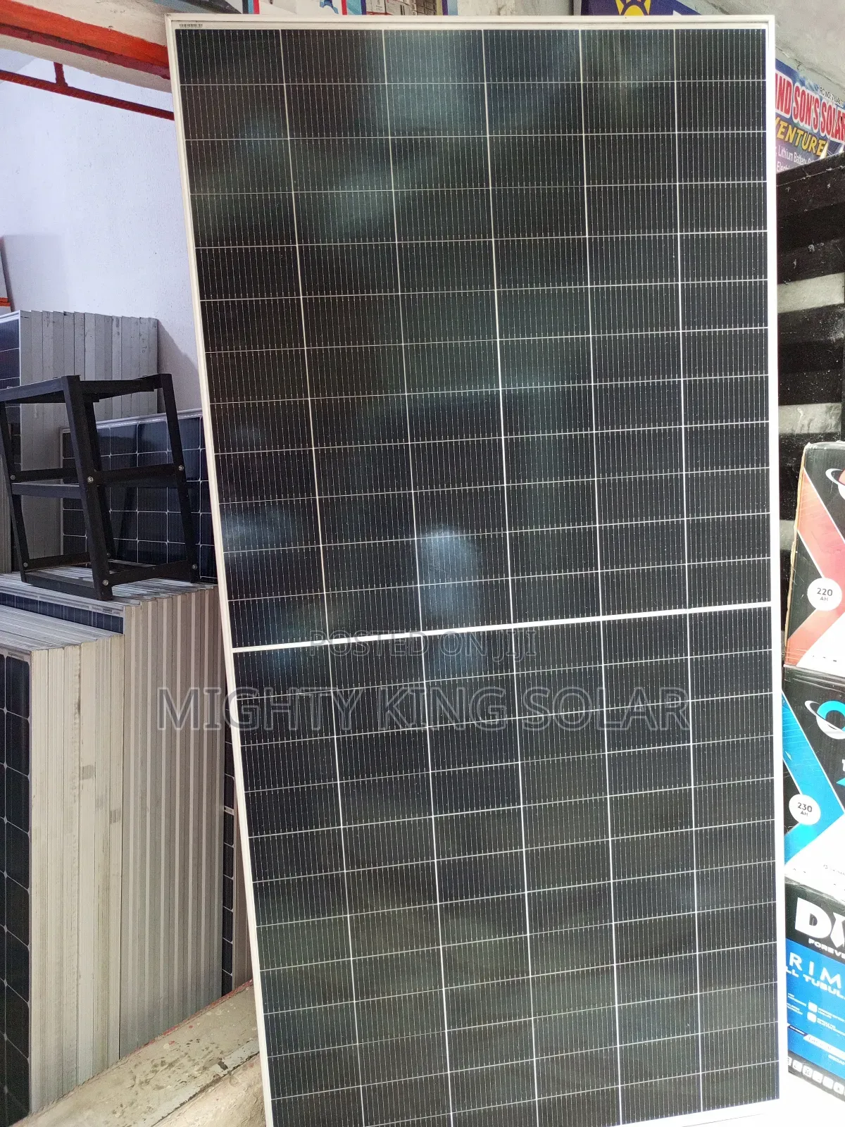650w Jinko Solar Panel Mono