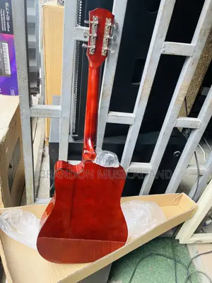 Box Guitar