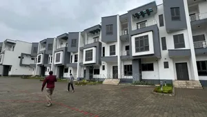 4bdrm Duplex in Maitama for rent