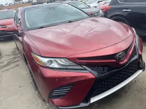 Toyota Camry XSE V6 (3.5L V6 8A) 2019 Red