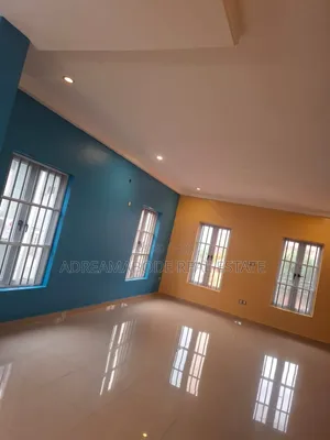 Photo - 6bdrm Duplex in Omole Phase 2, Ikeja for rent