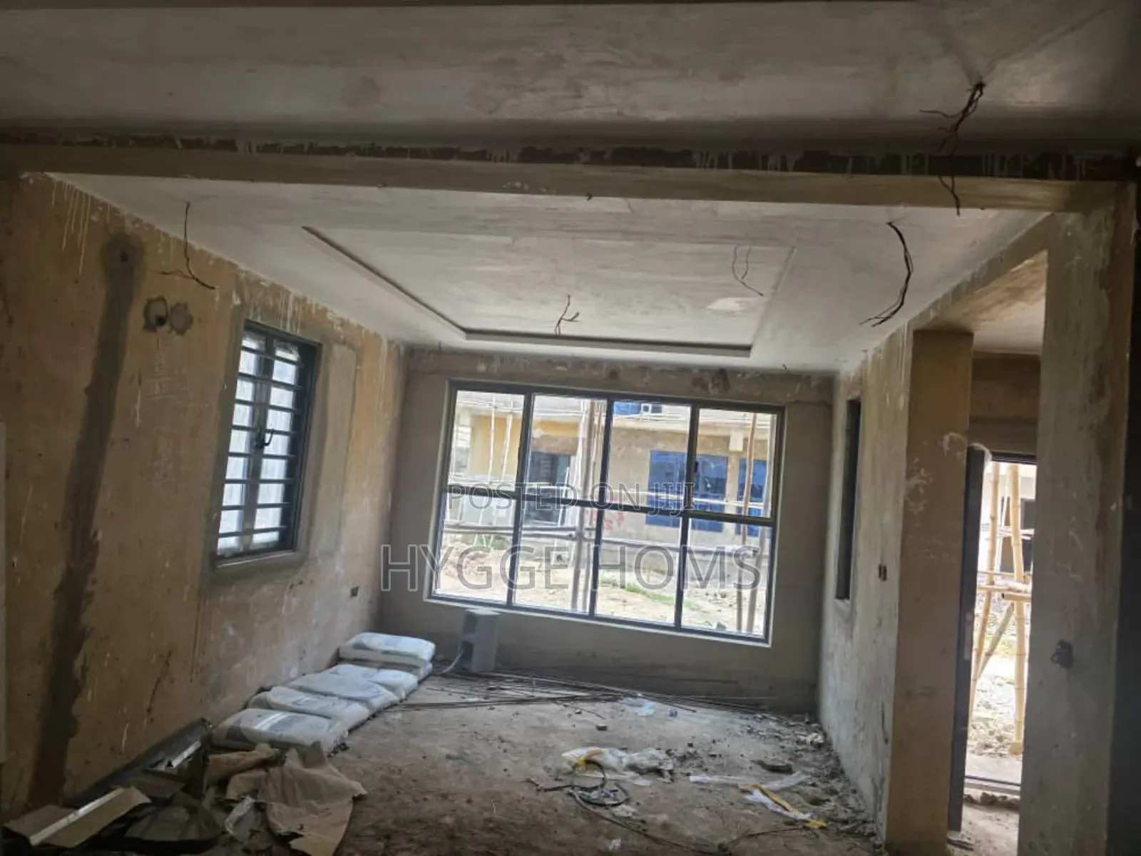 4bdrm Townhouse/Terrace in Ogba Gra