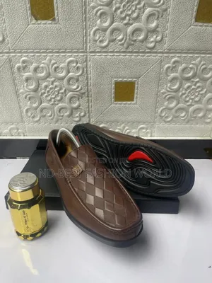 Black Ferragamo Flat Shoes