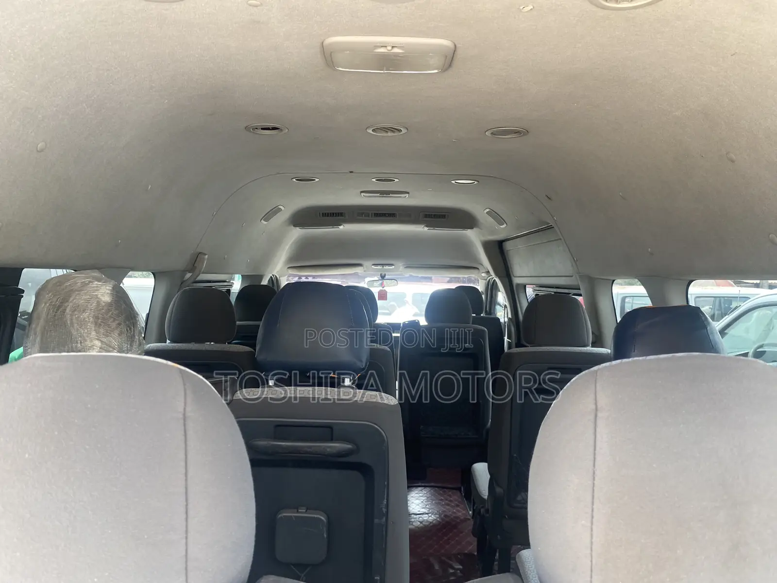 Toyota HiAce 2015 White