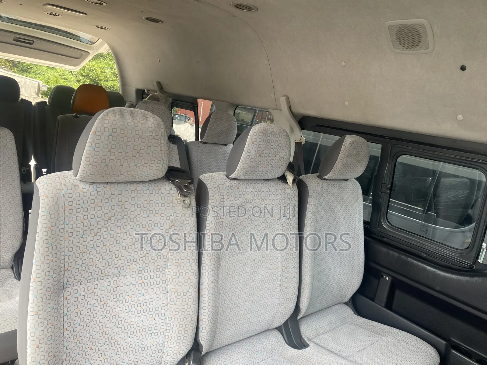 Toyota HiAce 2015 White