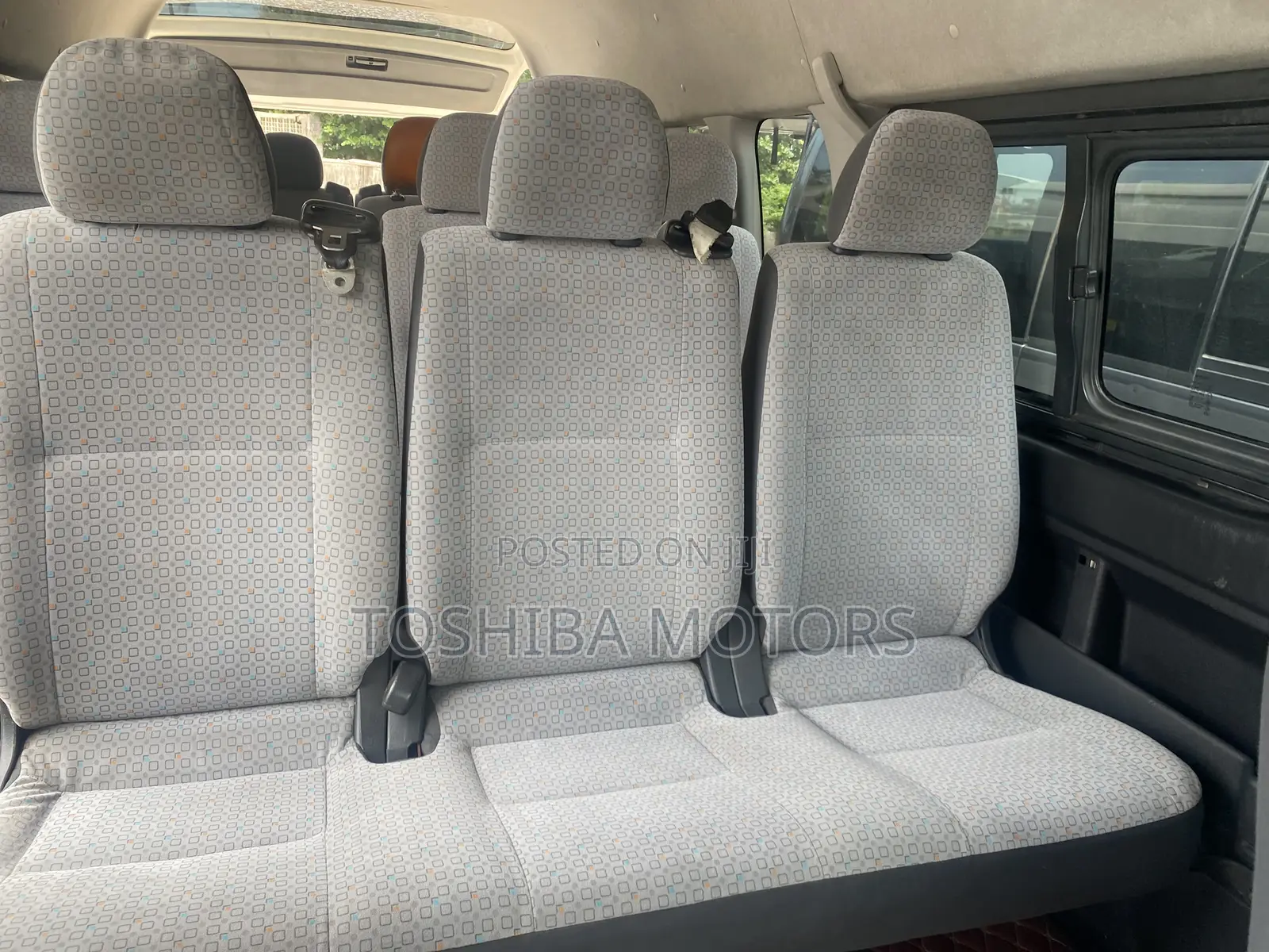 Toyota HiAce 2015 White