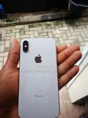Apple iPhone X 64 GB White