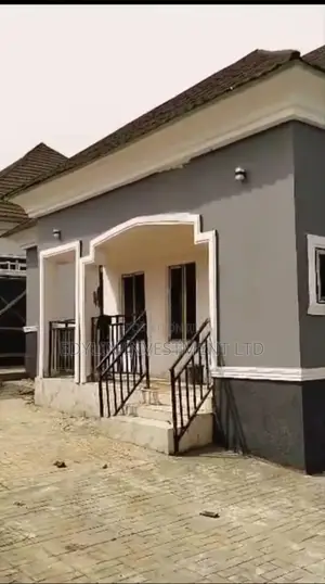 3bedroom Bungalow+2 Unit Bq Selfcontain at Lokogoma FCT Abuja