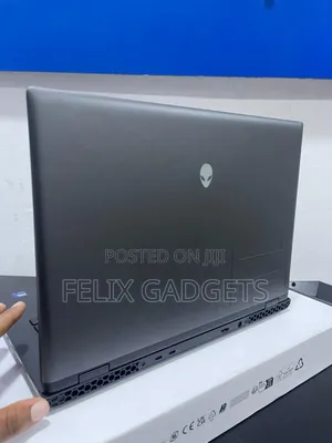 Laptop Dell Alienware M16 R2 16GB Intel Core Ultra 7 SSD 1T