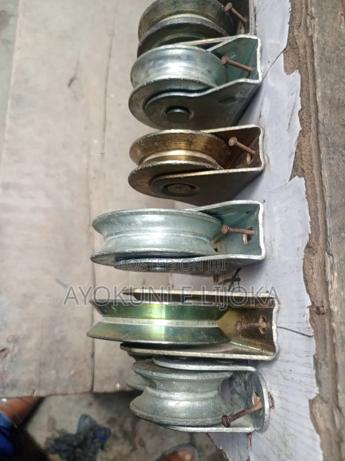 Gate Roller