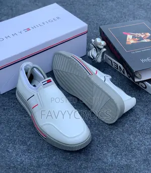 Photo - Solid Hifiger Quality Black Nd White Loafers