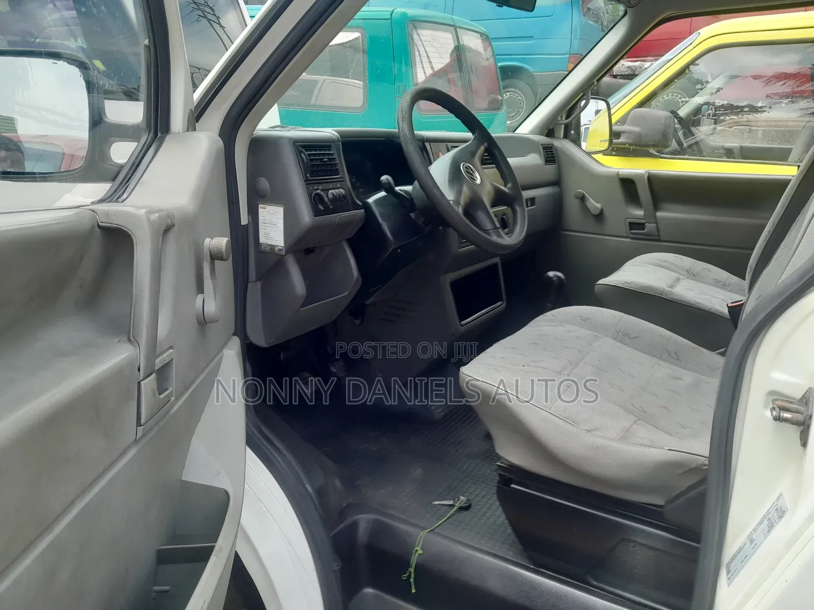 Volkswagen Transporter 2004 White