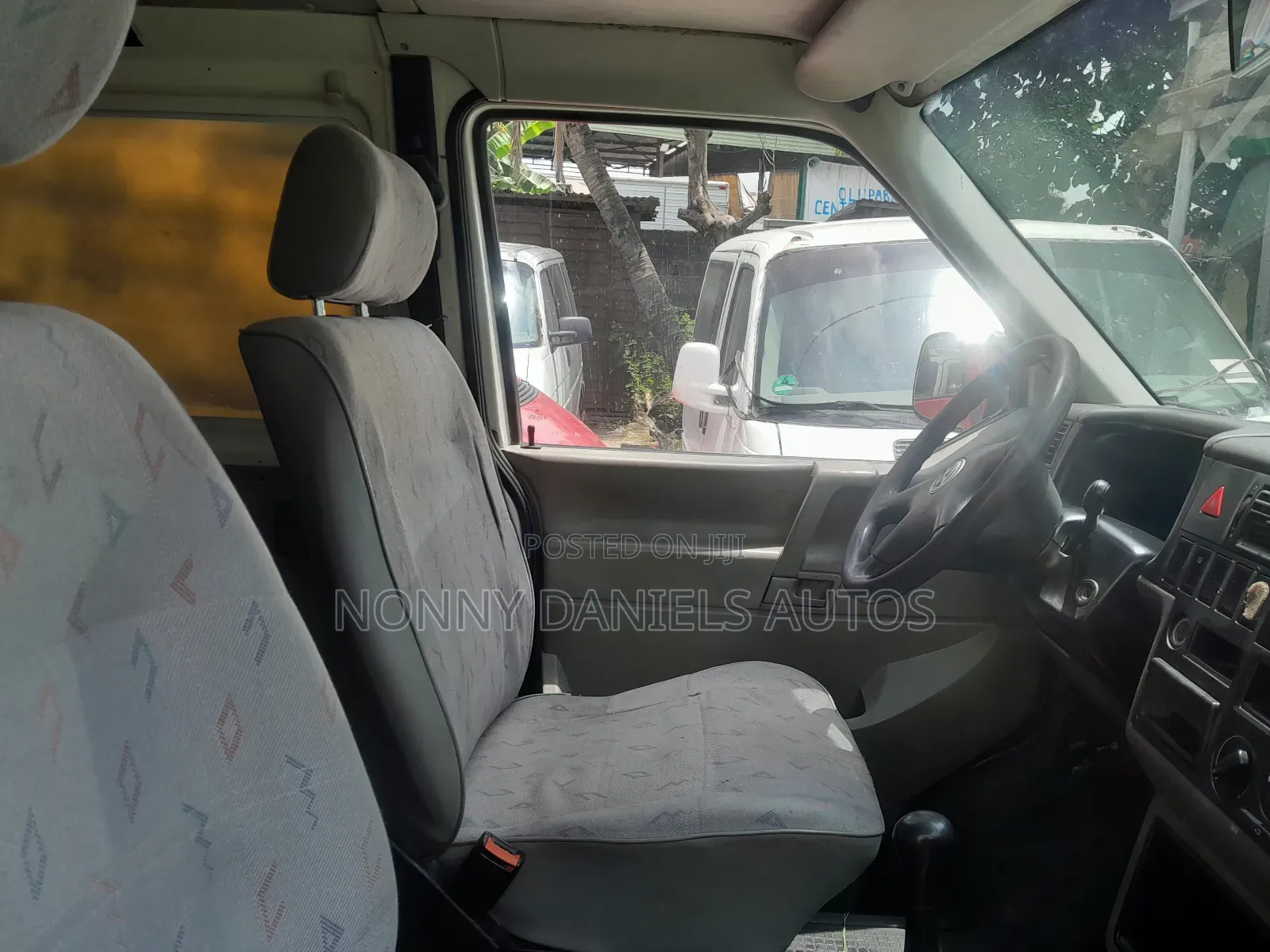 Volkswagen Transporter 2004 White