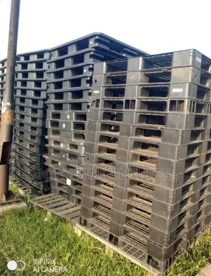 Plastic Pallet Farm Storage