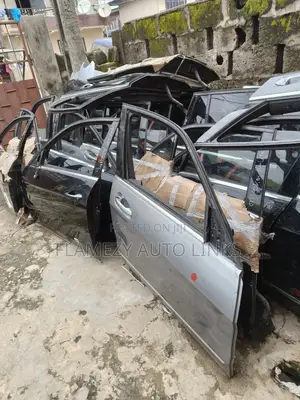 Mercedes Benz Doors 4 Ml350,C300,E350,Glc 300,Gle (Tokunbo)