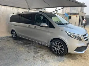 Mercedes Benz Viano(V250)