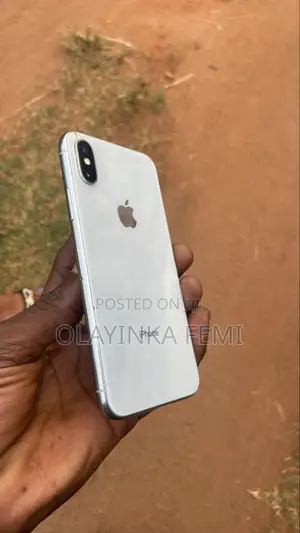 Apple iPhone X 64 GB White