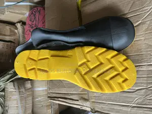 Short Rain Boot