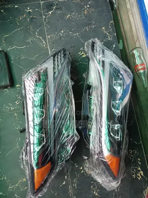 1 Seat Headlight Toyota Venza 3 Torch 2010 Available Brand
