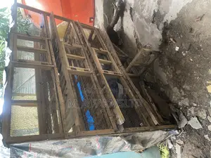 Wooden Cage Suitable for Chickens, Rabbits,Grass Cutters