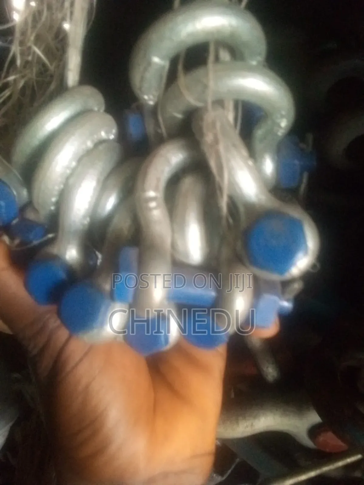 Shackle (1 Ton Toyo)