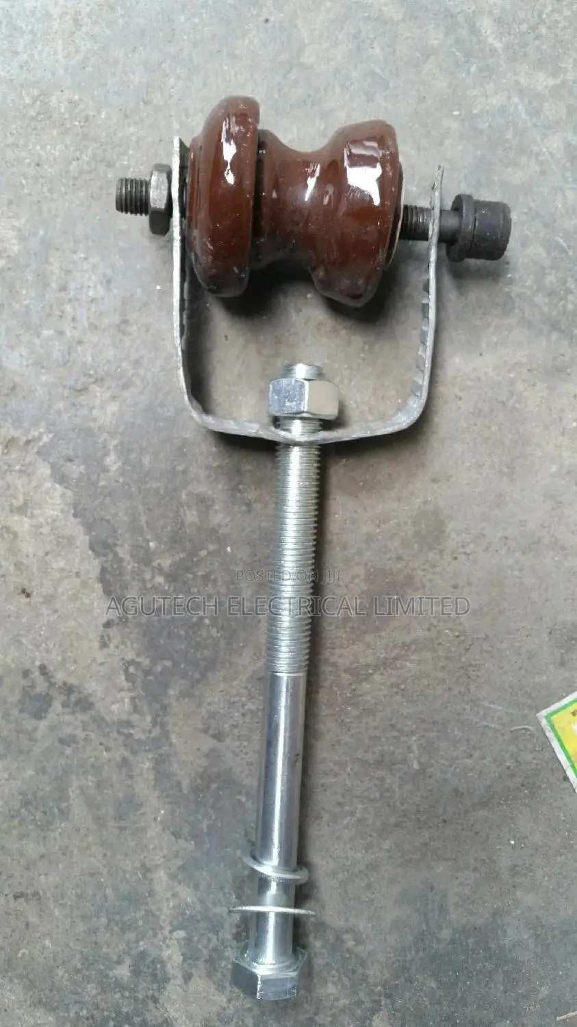 D-Iron Buckle Iron