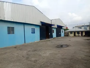 Warehouse Measuring 3000sqm