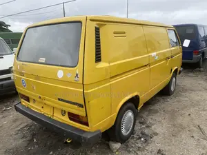 Volkswagen LT 2000 Yellow