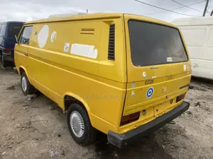 Volkswagen LT 2000 Yellow