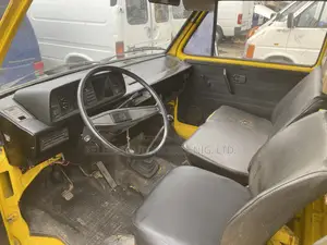 Volkswagen LT 2000 Yellow