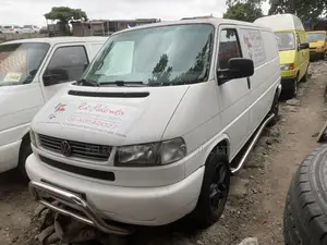 Volkswagen Transporter 2005 White