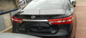 Toyota Avalon XLE Touring Sedan FWD (3.5L 6cyl 6A) 2013 Black