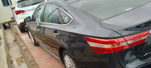 Toyota Avalon XLE Touring Sedan FWD (3.5L 6cyl 6A) 2013 Black