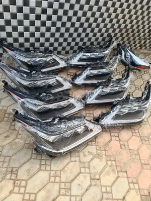 1 Set Headlamp Lx 570 2018 Available