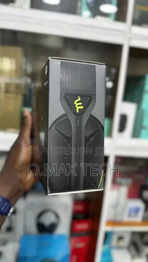 Logitech G435 Ligthspeed& Bluetooth Wireless Gaming Headset.