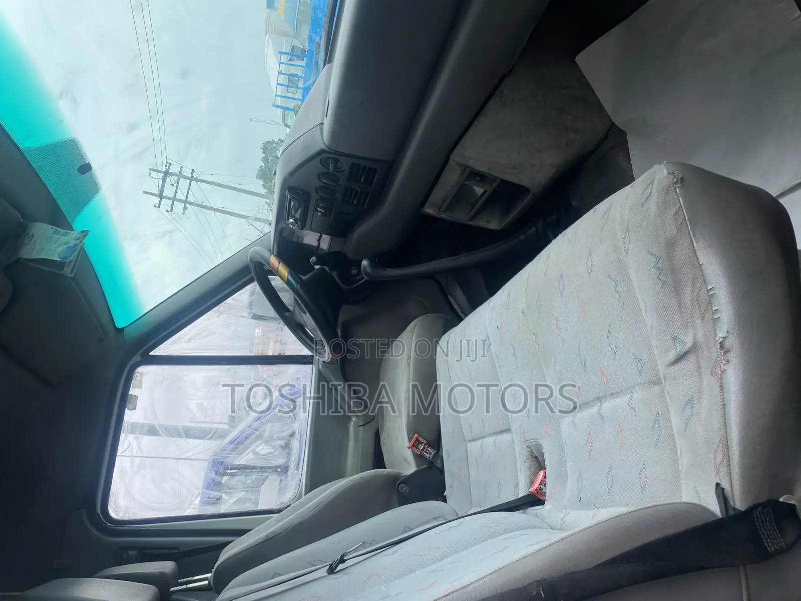 Volkswagen LT 2000 White