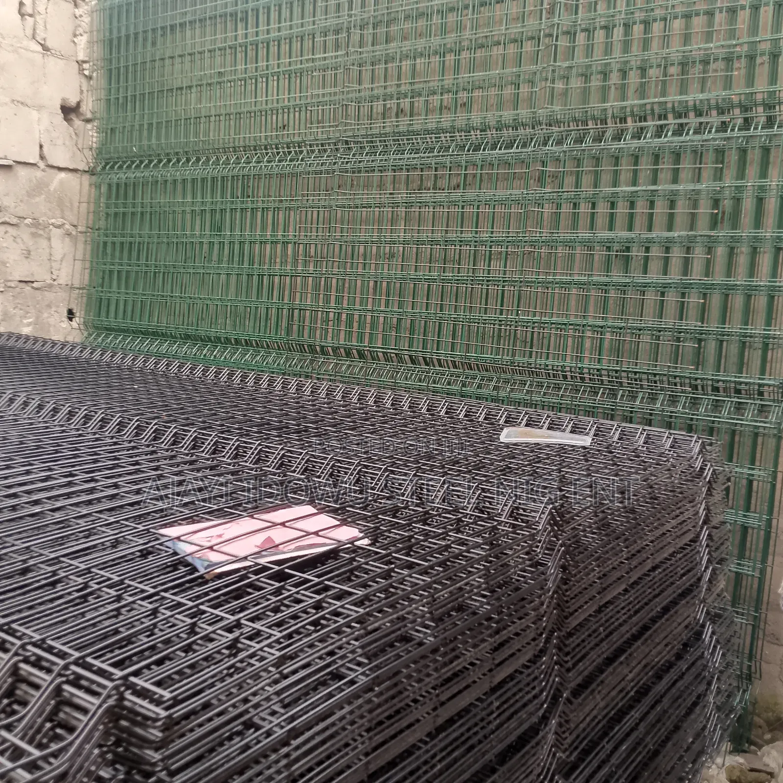 Road Black Mesh and Green Mesh