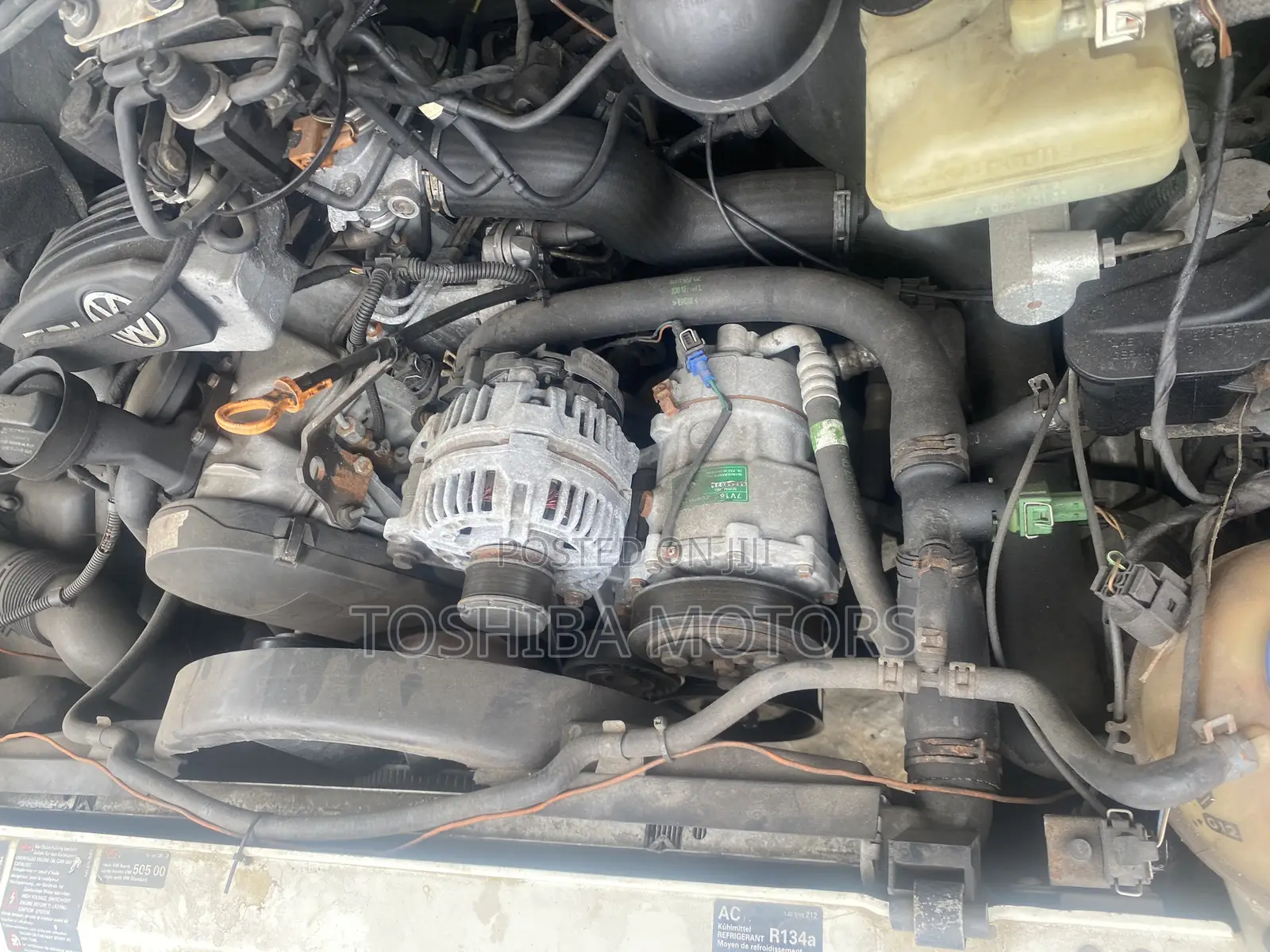 Volkswagen LT 2000 White