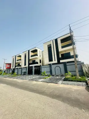 5bdrm Duplex in Ogudu Gra for sale