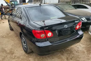 Toyota Corolla LE 2005 Black