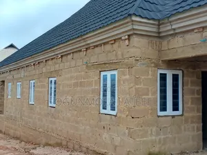 White Aluminum Casement Window With Net and Burglary