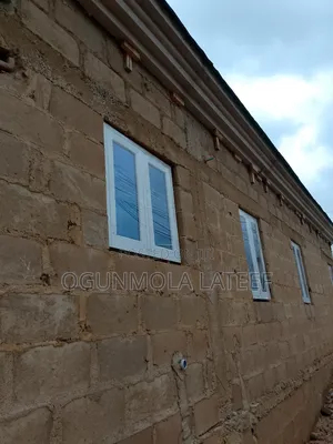 White Aluminum Casement Window With Net and Burglary