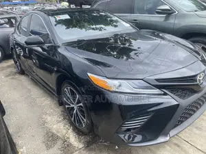 Toyota Camry SE (2.5L 4cyl 8A) 2019 Black