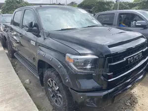 Toyota Tundra 2018 Black