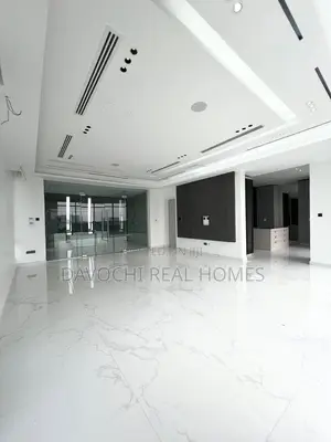 Luxurious 5 Bedroom Fully Detached Duplex With Pool and Gym