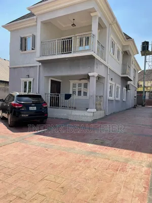 5bdrm Duplex in Idemoh Close, Ushafa for sale