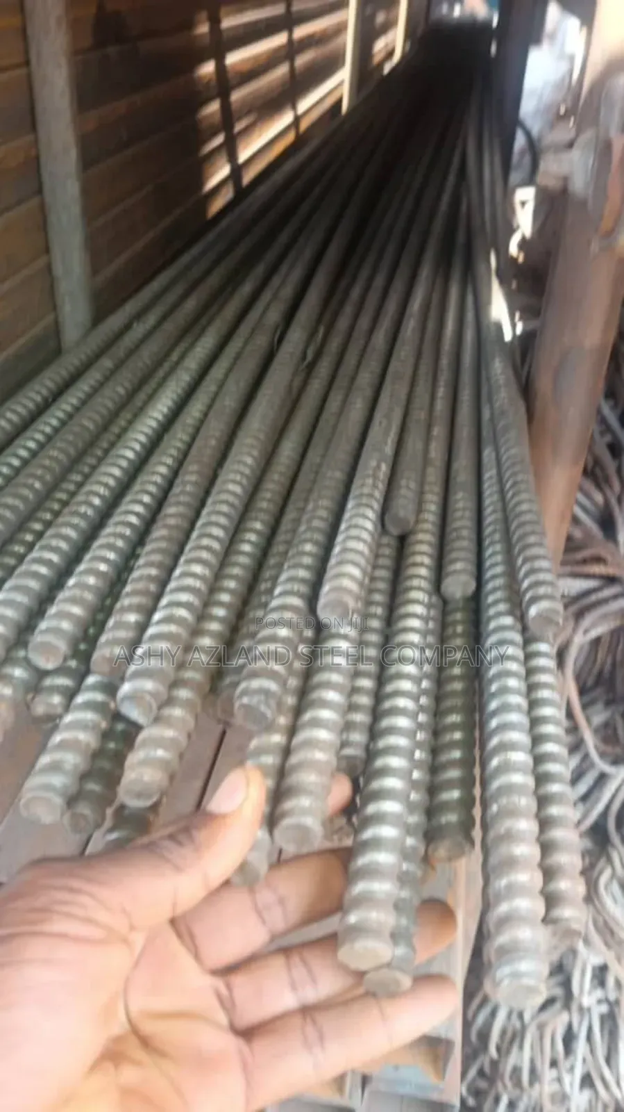 Gagua Rod/Nut at Avoidable Price