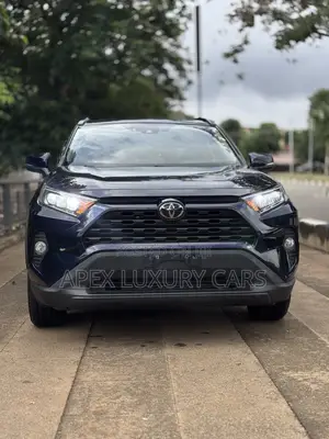 Toyota RAV4 2019 Blue