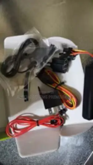 GPS/GPRS Car Tracker + Installation